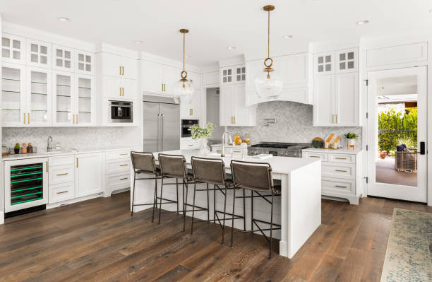 24/7 Emergency Cabinet Installation experts in Stratford, WI